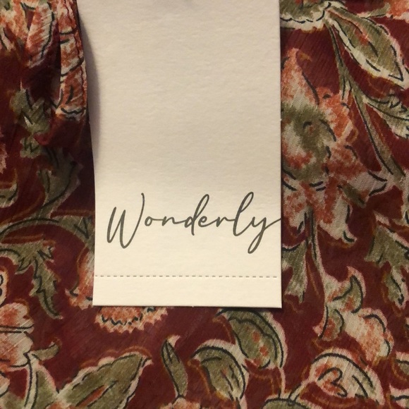 Wonderly Red Fashion Blouse Partial Button & Tie @ Neck NWT - Picture 6 of 6